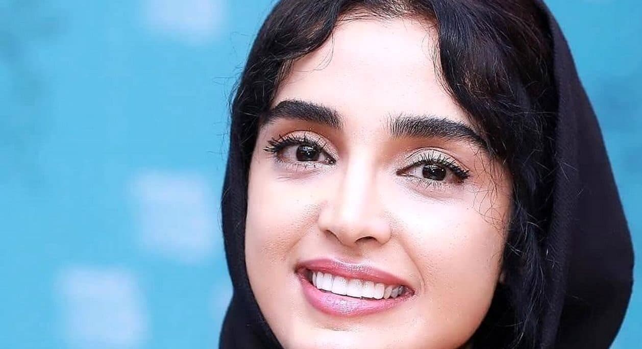 صحبت های جنجالی الهه حصاری درباره اصغر فرهادی / فیلم ناز و دلبری خانم بازیگر که حاشیه ساز شد!