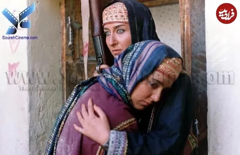 تصاویر تازه شر، خواننده آمریکایی در ۸۰ سالگی خبرساز شد