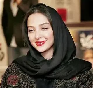 سر و وضع آناهیتا درگاهی بعد از اینکه دوباره مجرد شده در خارج+ عکس