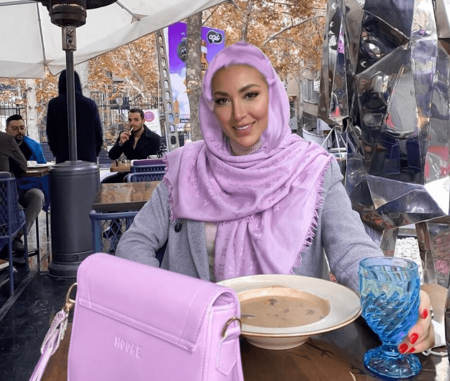 کیک تولد متفاوت مینا مختاری، همسر زیبای بهرام رادان به همراه باکس گل شیک +ویدئو