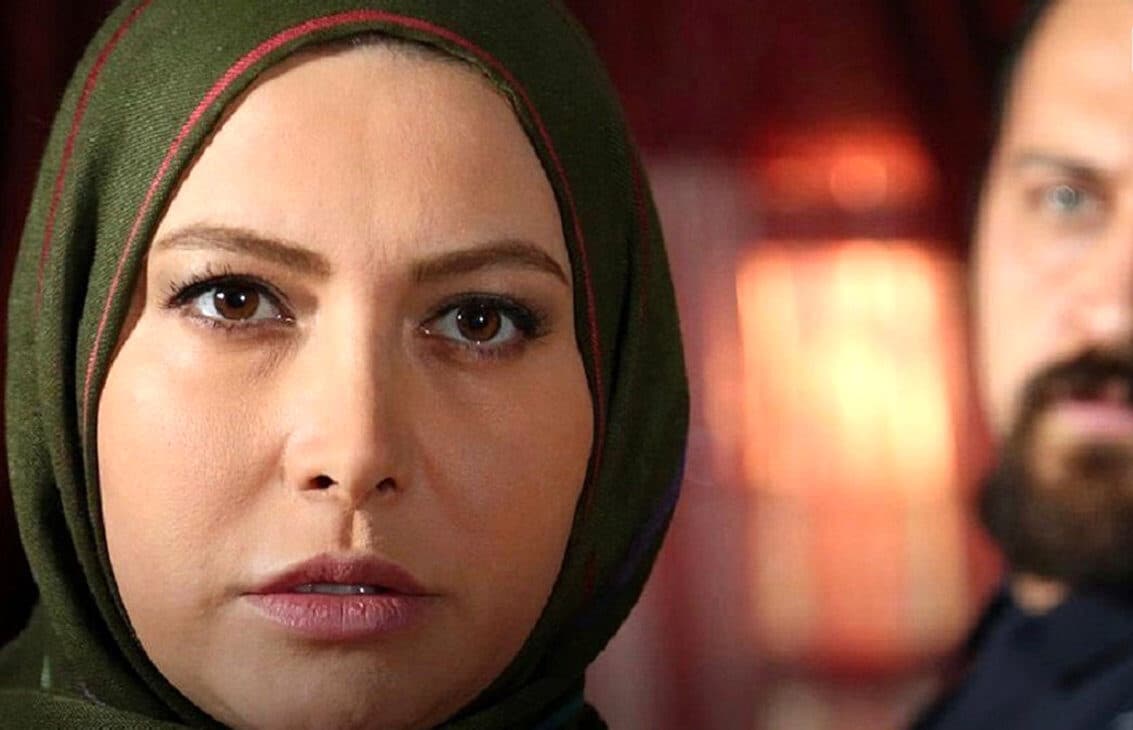 «پری سیما» سریال ستایش با تیپ و استایلی متفاوت در استانبول ترکیه+عکس