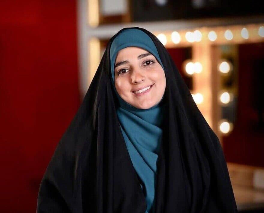 سلفی خاص و جدید ستاره سادات قطبی روبروی آینه اتاق گریم + عکس