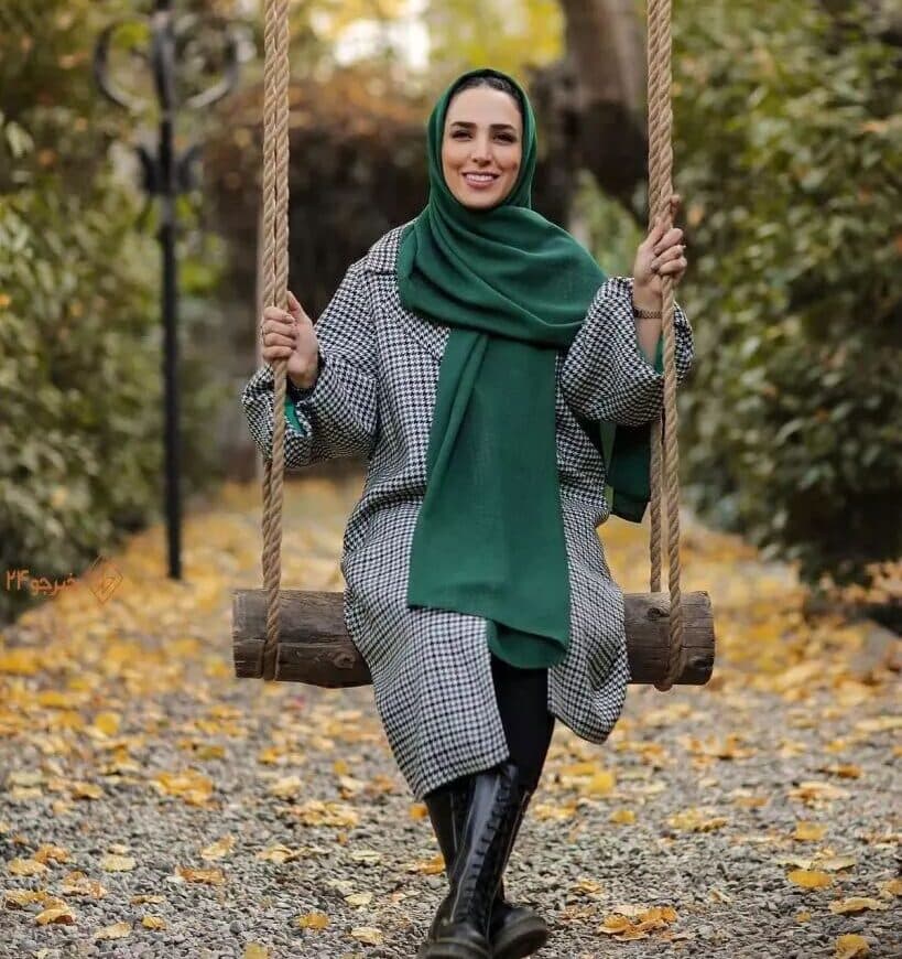 نگاهی به کیک تولد خاص سوگل طهماسبی بازیگر سریال کیمیا با نردبان / مبارکا باشه + عکس