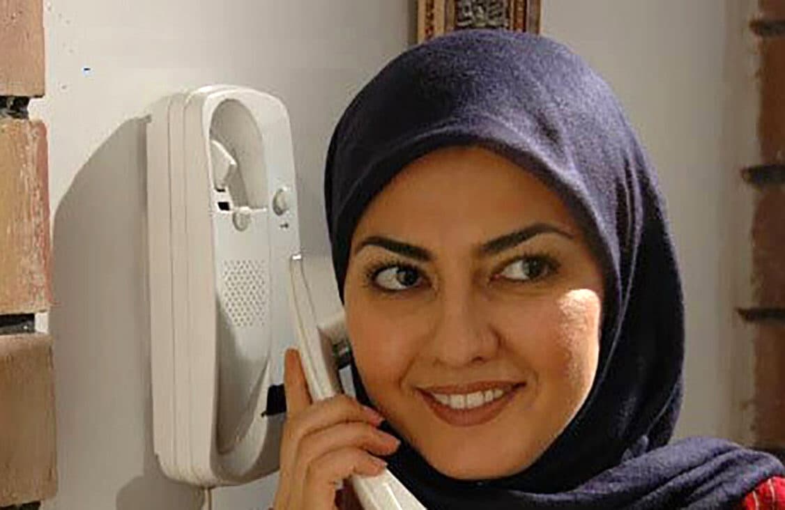 نگاهی به جشن تولد پدر آناهیتا همتی، شیدا سریال ترش و شیرین در کافه اروپایی و لاکچری طور + عکس