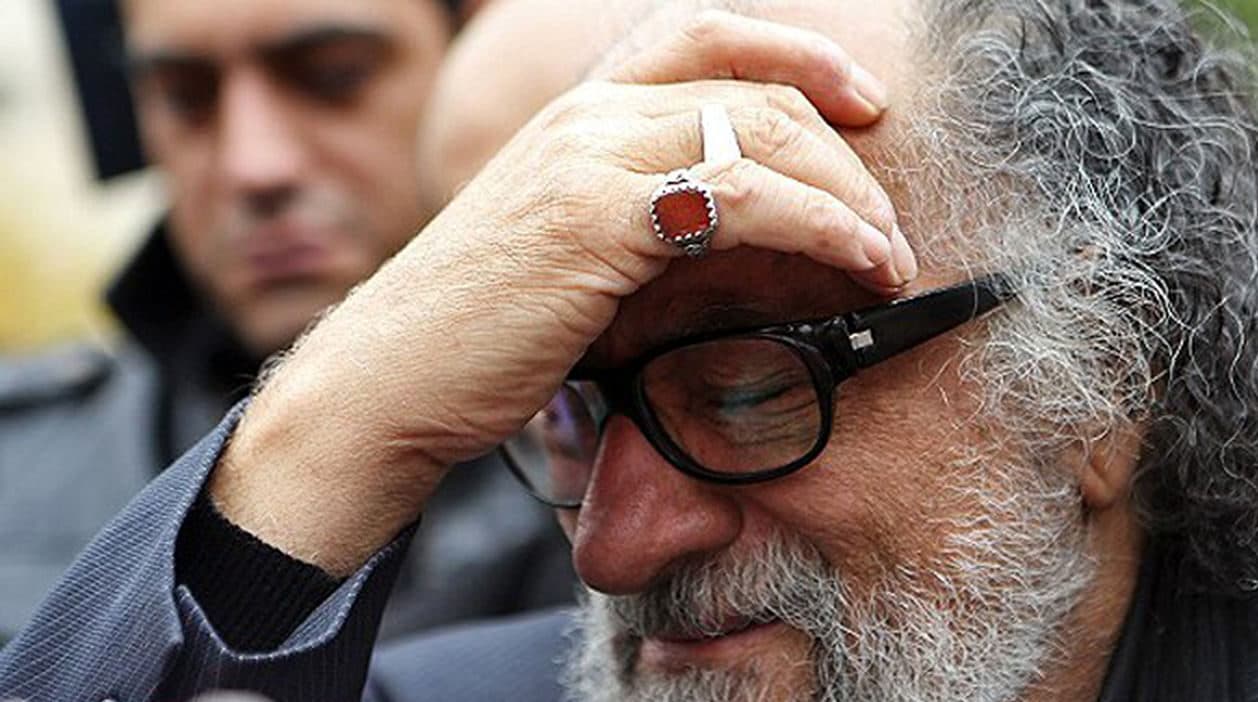 مراسم تشییع برادر داریوش ارجمند، با حضور چهره های سرشناس و بازیگران / روحش شاد و یادش گرامی+عکس