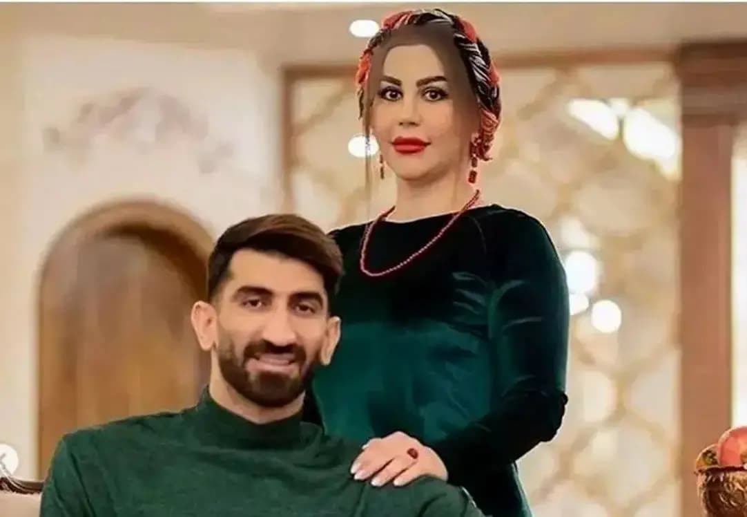 بیوگرافی علیرضا بیرانوند و همسرش اکرم بانو + جدیدترین عکس های تعطیلات