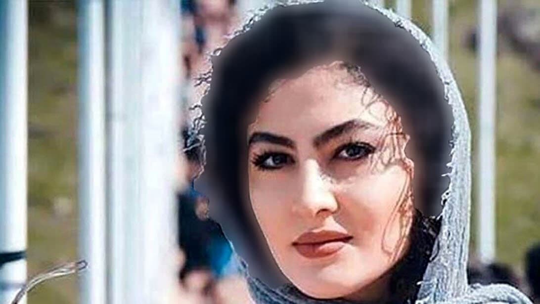 عکس جنجالی مریم مومن فخر الزمان سریال بانوی عمارت / خانم بازیگر موتورسوار حرفه ایست!