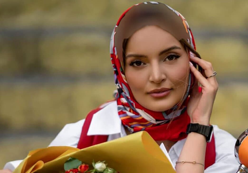 خلاقیت هوشمندانه نیلوفر پارسا، بیتای آوای باران برای خوردن قهوه در ایام بارداری / خانم بازیگر دوقلو بارداره + عکس