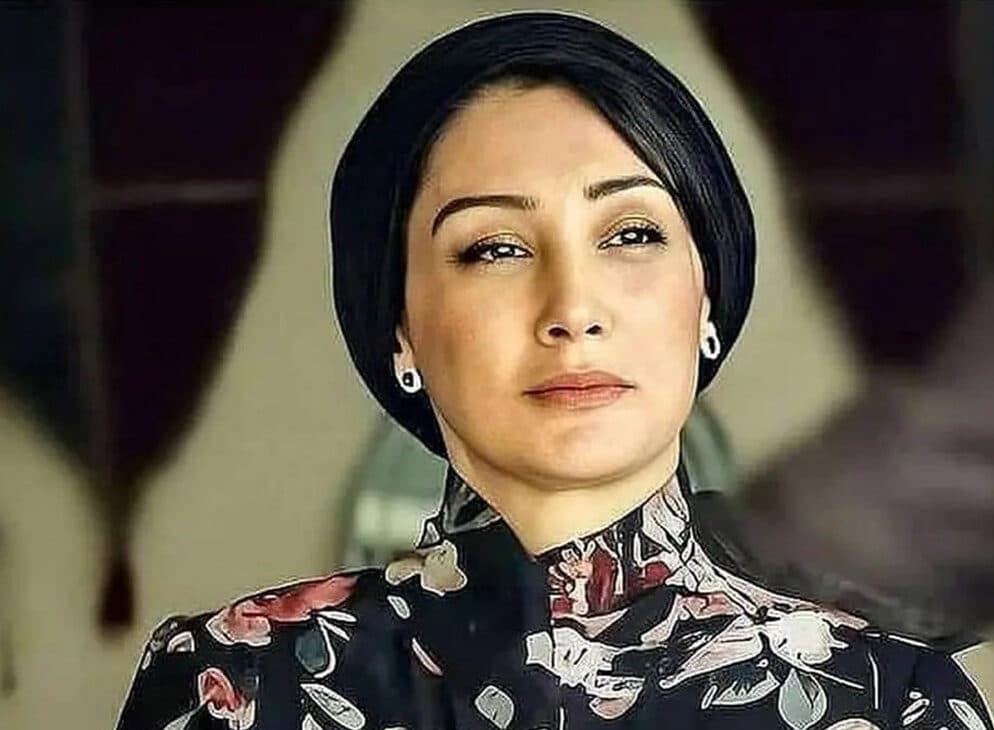 خانه منحصربفرد هدیه تهرانی با پنجره های چوبی، آجرهای 3سانتی؛ قالیچه خوشرنگ و گلدونهای سفالی !