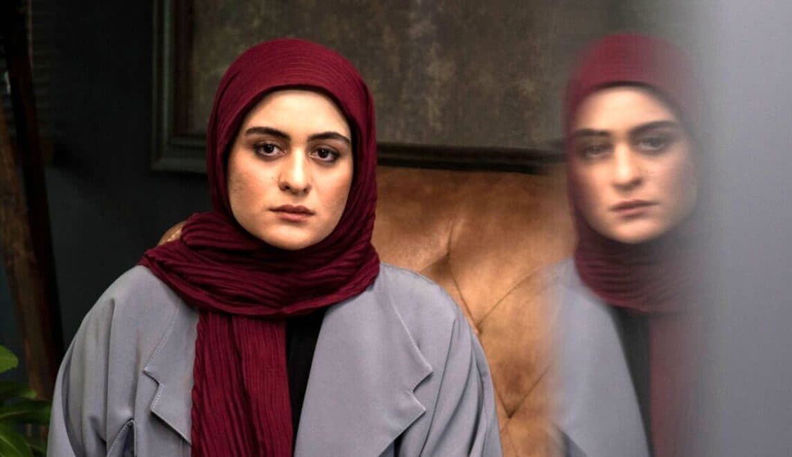 نگاهی به جشن تولد 2 سالگی نوستالژیک و خاطره انگیز فاطیما بهارمست/ کیک های شکلاتی که در دهه 80 خیلی مُد بود+عکس