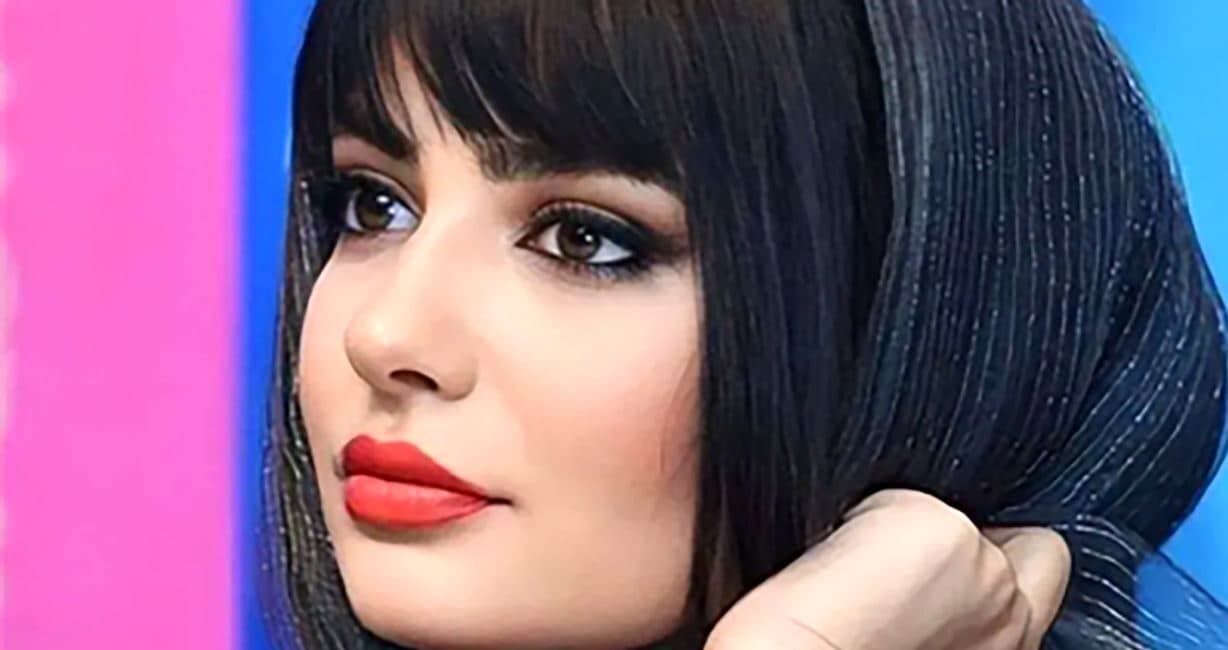 9 عکس فوق جذاب و عروسکی از باوقار ترین خانم بازیگر ایرانی / زیبایی حسرت برانگیز اندام و استایل لیندا کیانی