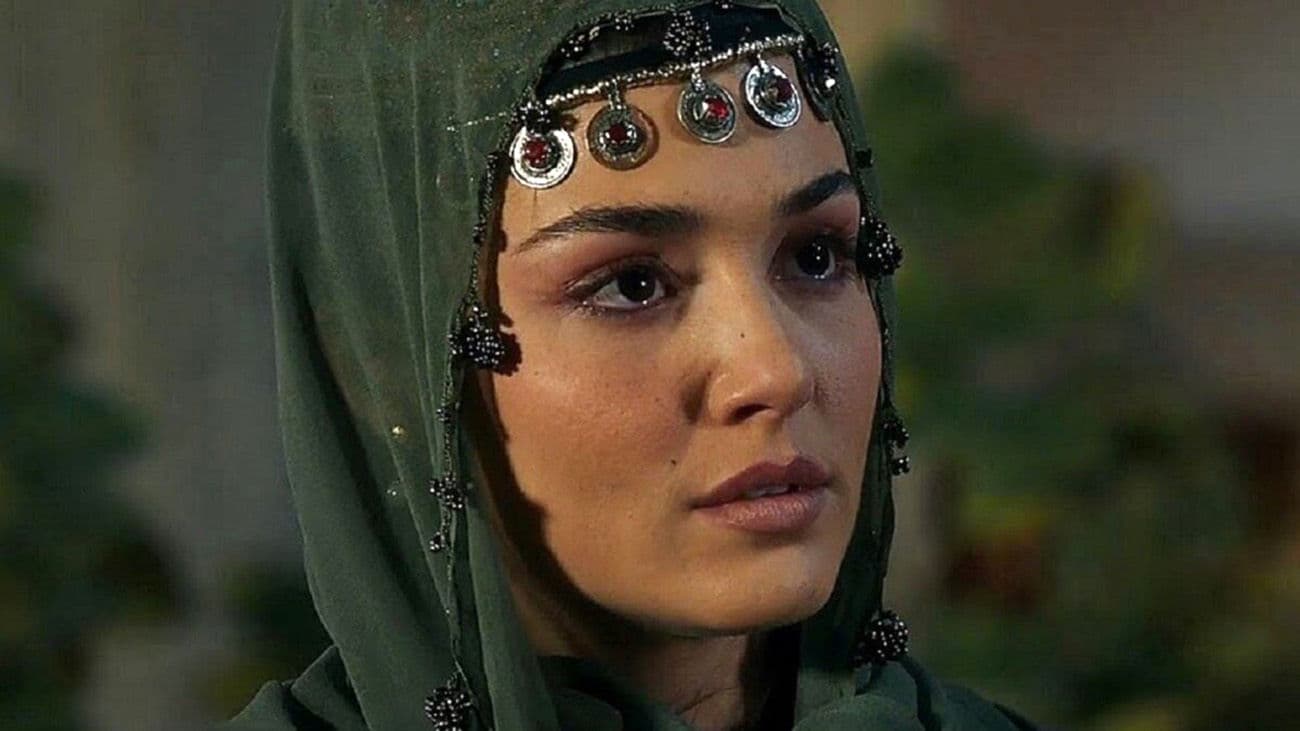 ثروت نجومی هانده ارچل بازیگر محبوب ترکیه ای/خانم بازیگر اهل کار خیر هم هستن + عکس