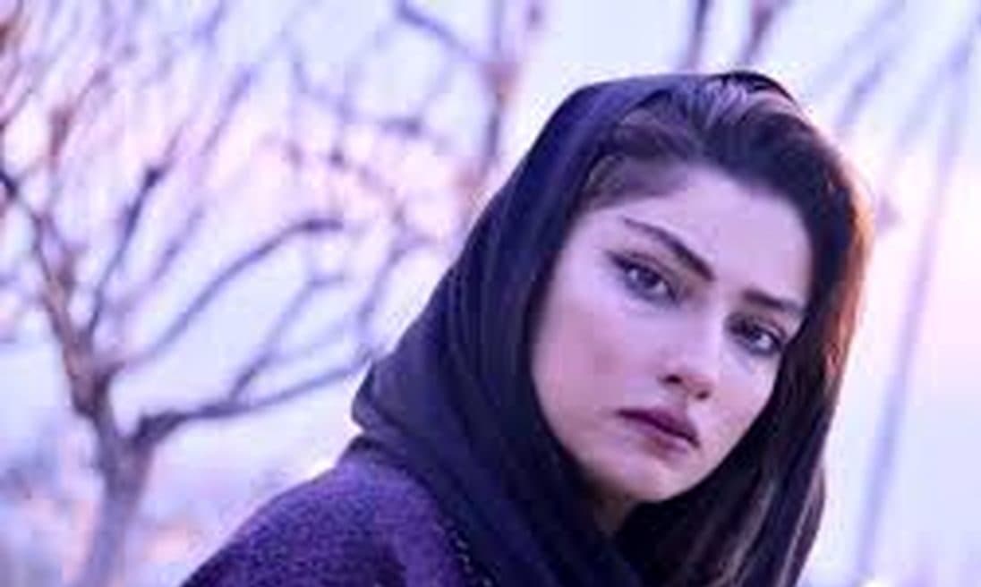 (تصاویر)‌ بیوگرافی، زندگی و عکس های شخصی محیا دهقانی بازیگر مشهور