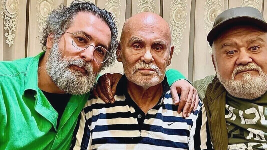 نگاهی به خونه زندگی لوکس و دلباز جمشید هاشم پور، پیشکسوت سینمای ایران و بوفه شیک و پر از جایزه‌ های سینمایی/ چه سلیقه زیبایی+عکس
