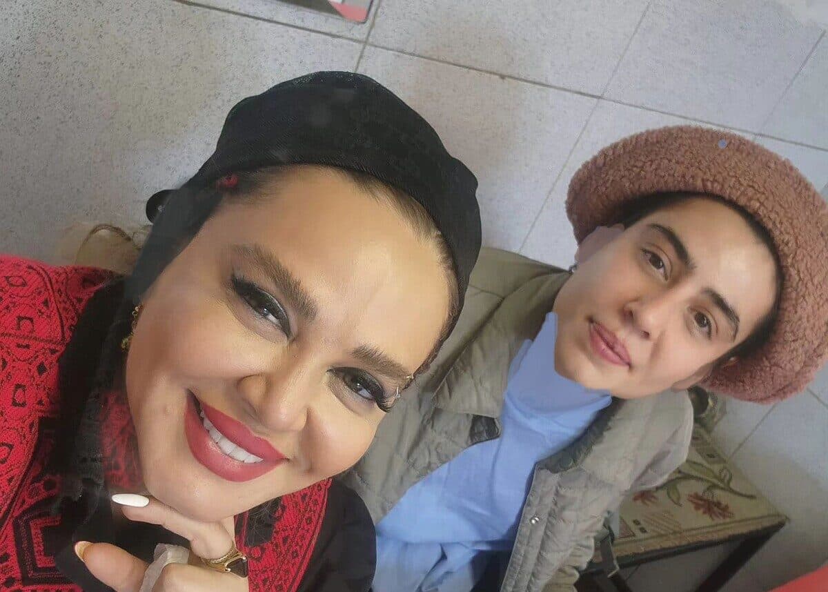 نگاهی به حضور صبحگاهی بازیگران و چهره‌های مشهور در کافه قدیمی برای خوردن اُملت + عکس / از ساعد سهیلی و هستی مهدوی‌فر تا الناز شاکردوست و حمید گودرزی