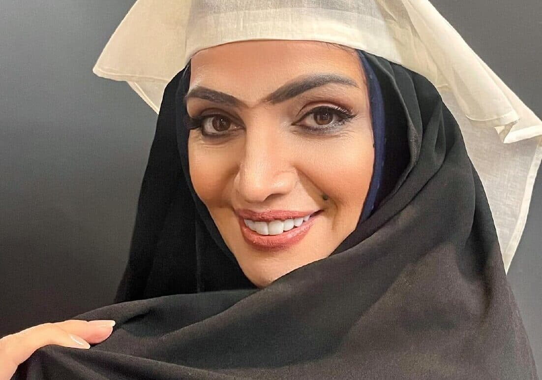 نگاهی به خانه ابدی مشترک پدر و مادر الهام پاوه نژاد / پدرم پشت و پناهم ، مادرم جان و جهانم