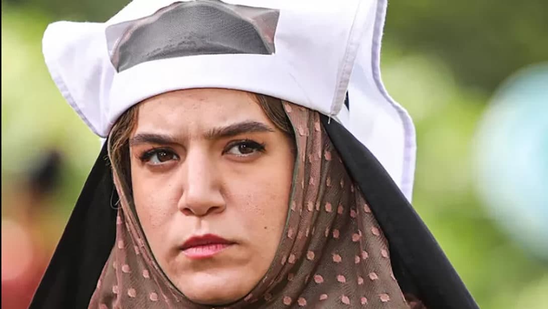 بیوگرافی، عکس های شخصی و زندگی خصوصی ستاره پسیانی ! / از نوه جمیله شیخی تا  دختر آتیلا پسیانی