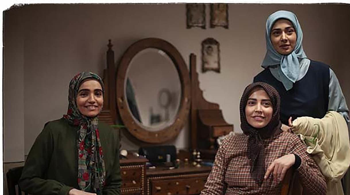 زیبایی واقعی خواهر لوس طوبی خارج از سریال !  +عکس های جذاب و بیوگرافی شیما جعفر زاده