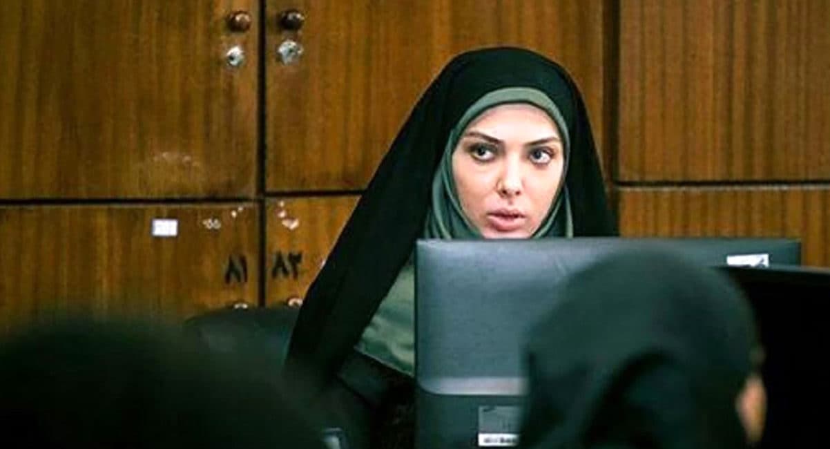 زیبایی واقعی خانم مامور امنیتی  گاندو خارج از سریال ! /  لیلا اوتادی جذاب ترین چهره نچرال سینمای ایران  !