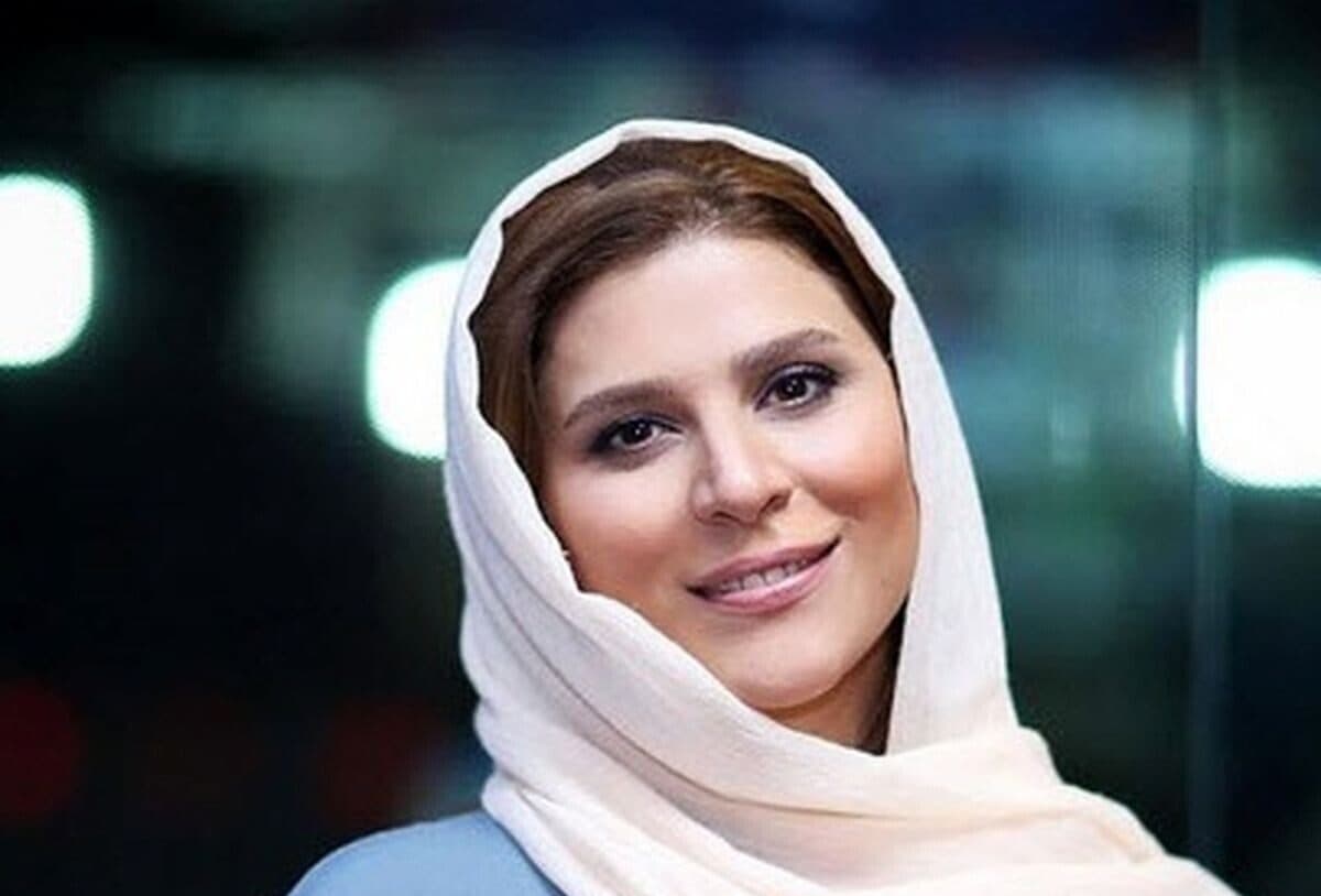 سحر دولتشاهی: عاشق شدم و توضیحم نمیدم چی شد ، عشق به نظرم تپشِ خاصی هست که رنگ ها رو می تونی قشنگ تر ببینی