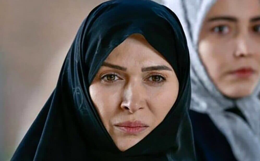 (عکس) تفاوت فاحش چهره واقعی اعظم کبودیان بازیگر سریال طوبی با چهره اش در سریال / مجموعه عکس های چهره واقعی مادر طوبی پربازدید شد
