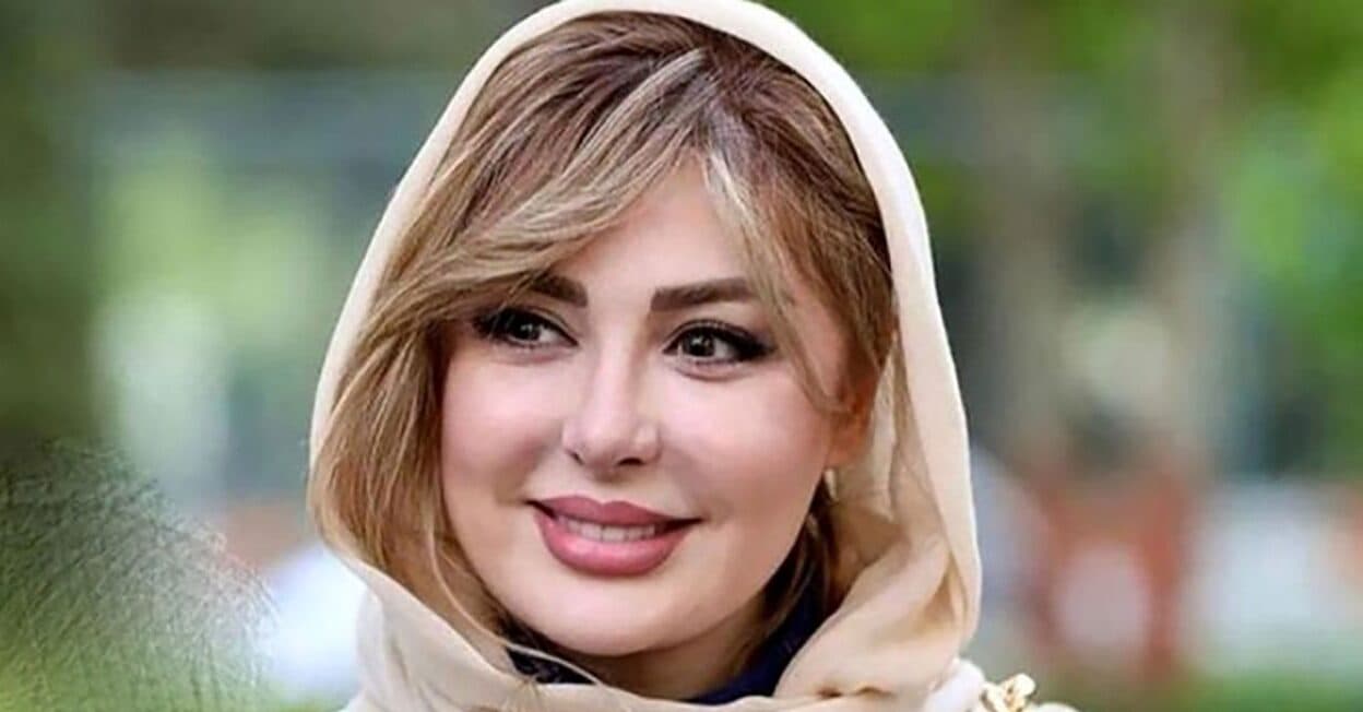نگاهی به پذیرایی دلربا خانه نیوشا ضیغمی با چیدمانی از ناهارخوری کلاسیک و پرده هایی اعیانی + عکس