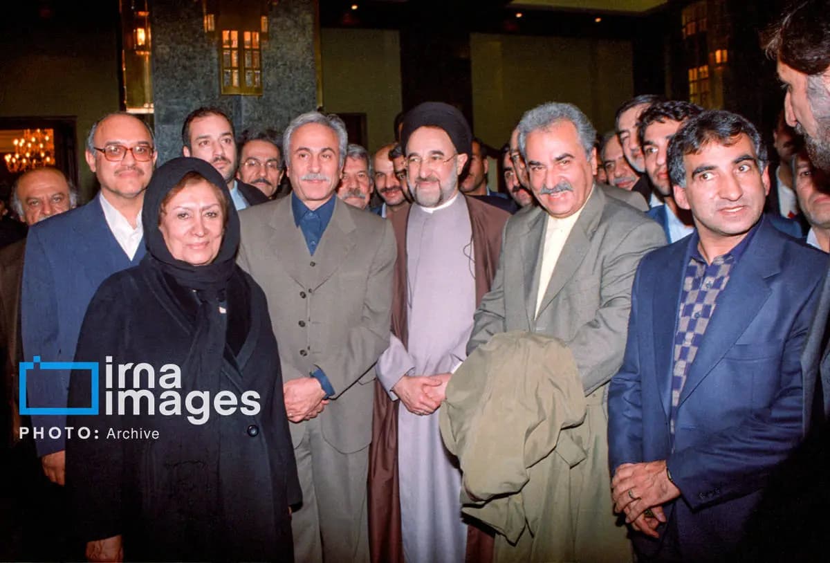 هادی مرزبان؛ تصاویر شگفت‌انگیز از پشت پرده زندگی خصوصی این پیشکسوت تئاتر!