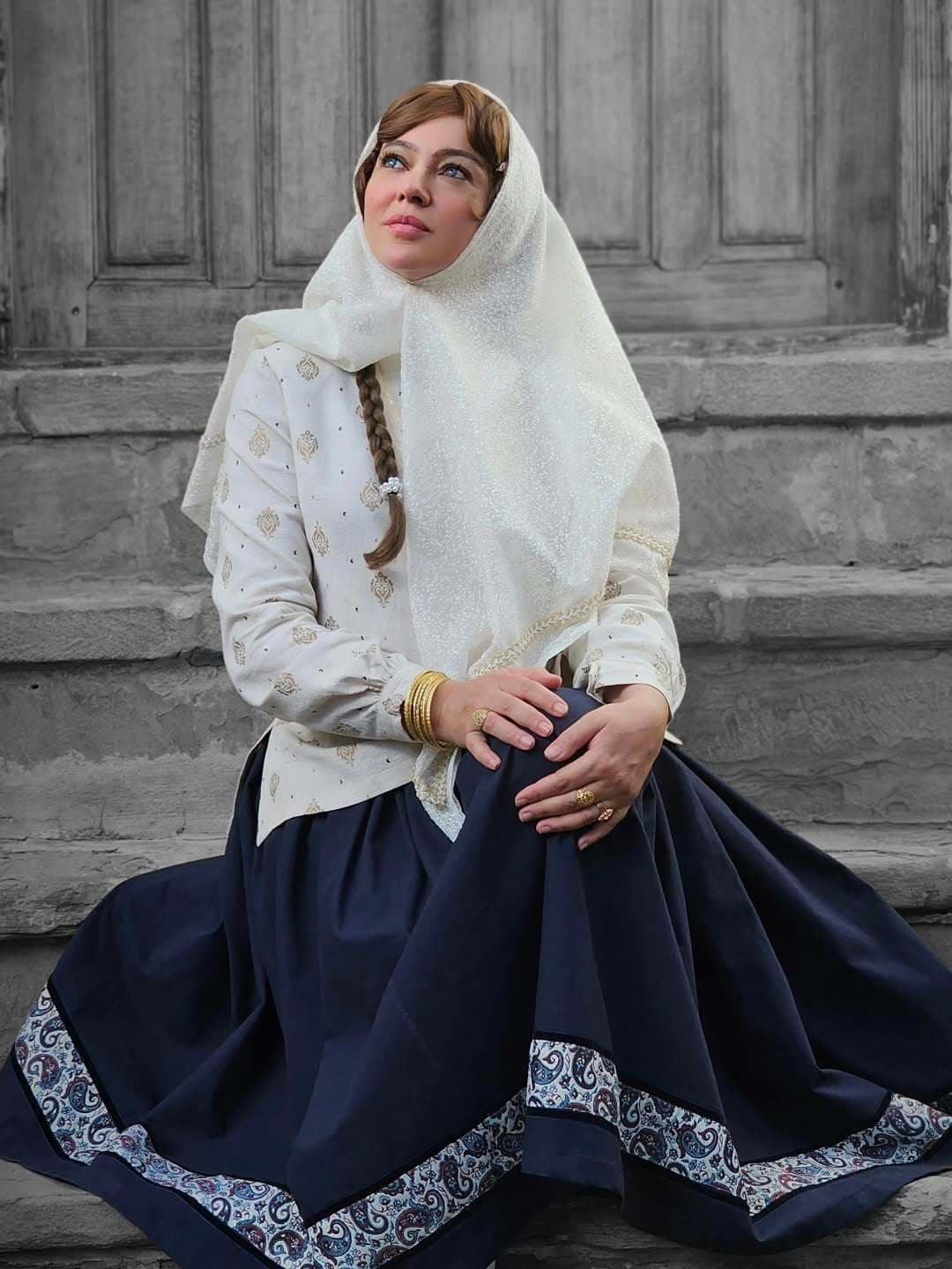 راز ژست متفاوت رزیتا غفاری فاش شد! او چطور این استایل خاص را خلق کرد؟