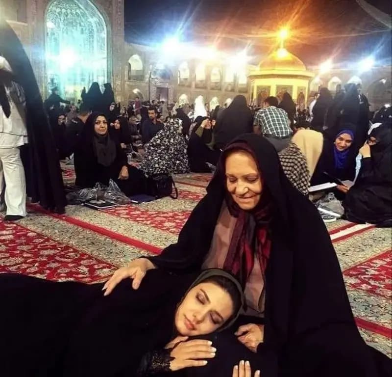 افشاگری شوکه‌کننده: مادر واقعی لیندا کیانی چه کسی است؟!