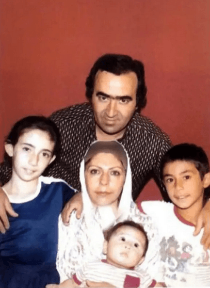 عکس کمیاب از جوانی ثریا قاسمی با خانواده که تاکنون ندیده‌اید!