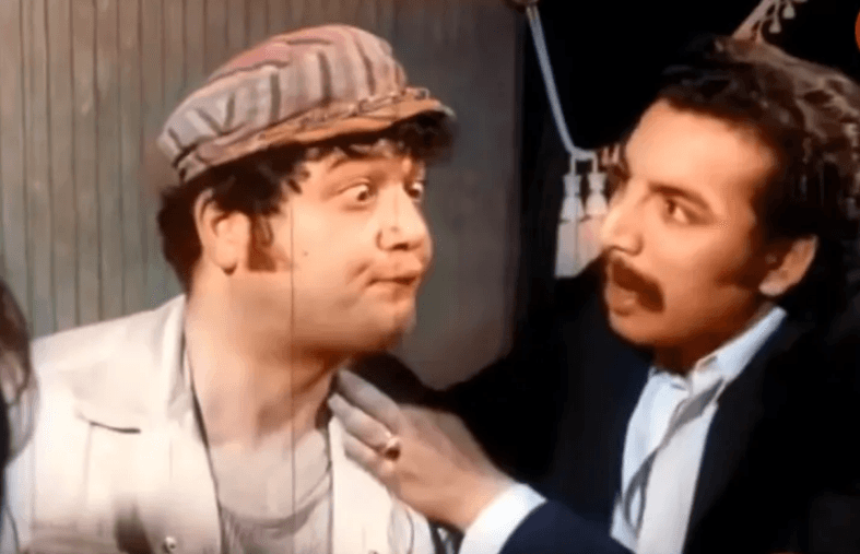 چهره ناباورانه «محمد مطیع» در 29 سالگی در کنار «بهمن مفید»؛ عکس کمیاب از سال 51!