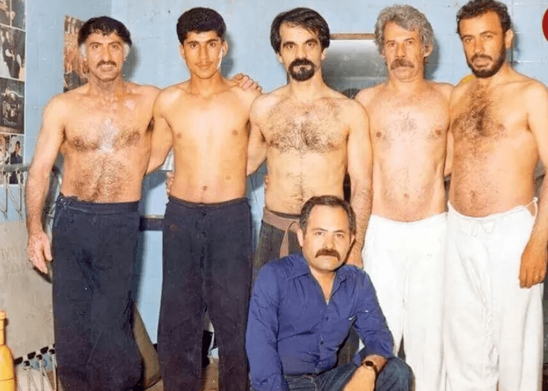 شوکه‌کننده‌ترین عکس نوستالژیک سینما؛ «فخیم‌زاده، رشیدی و حاتمی» در زیرزمین و این تیپ عجیب!