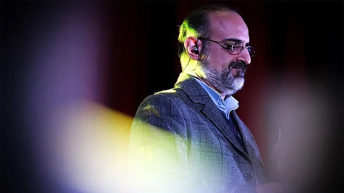 فیلم دیدنی: اجرای زنده خارقالعاده محمد اصفهانی با صدایی ماندگار