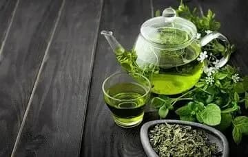 کاهش التهابات مفصلی با این نوشیدنی شگفتانگیز