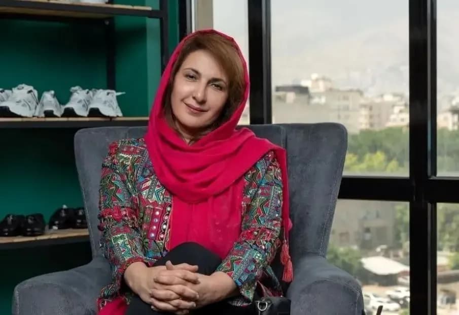 عکس نوستالژی؛ پشتصحنه سریال «دردسر والدین» با حضور مهران مدیری، فاطمه گودرزی و حمیده خیرآبادی