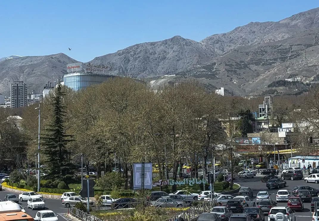 عکس تاریخی میدان تجریش؛ چشماندازی از سال ۱۳۱۳