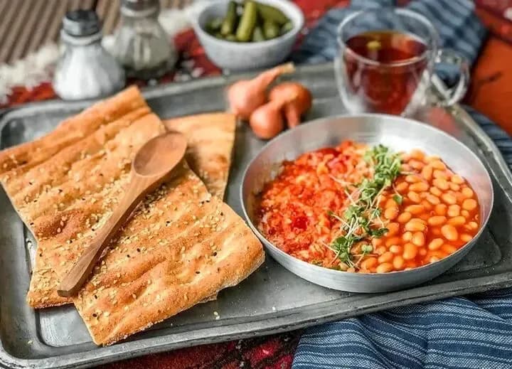 چرا کافهها املت شاپوری را فراموش کردهاند؟