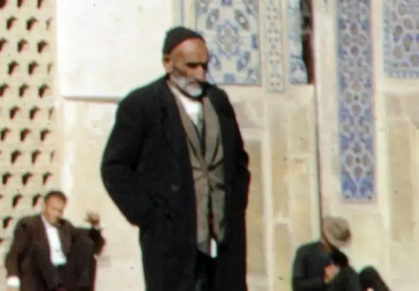 سفر به ایران قدیم؛ نمایی از حیاط مسجد جامع اصفهان در سال 1346
