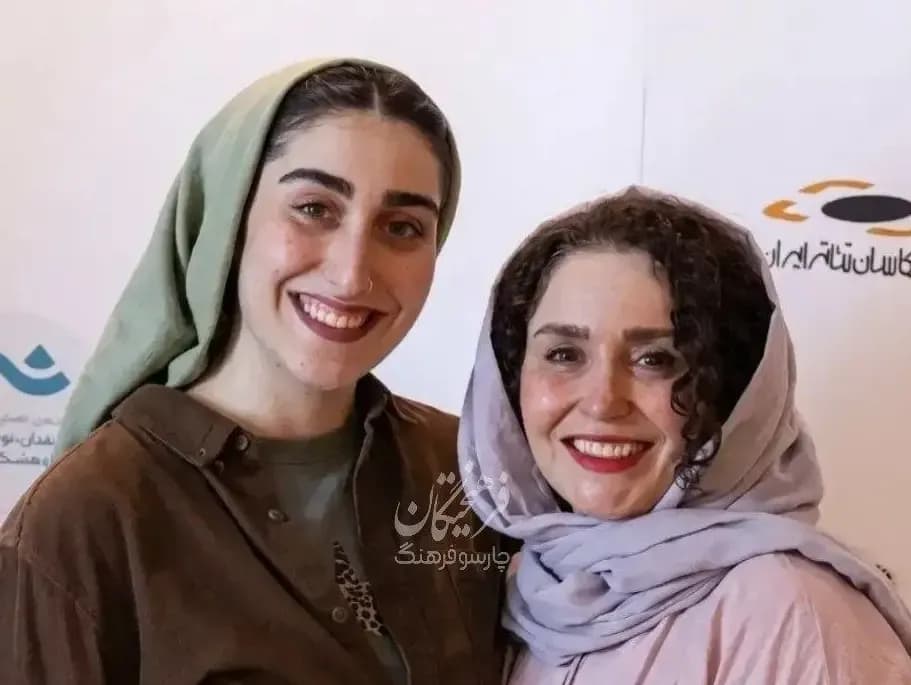 تصاویر دیدهنشده ژاله صامتی و دخترش نیاز که دل همه را برد