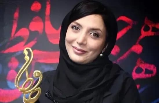 عکس جذاب از پشت صحنه «مهیار عیار»؛ چهره رویا میرعلمی در سال 1403