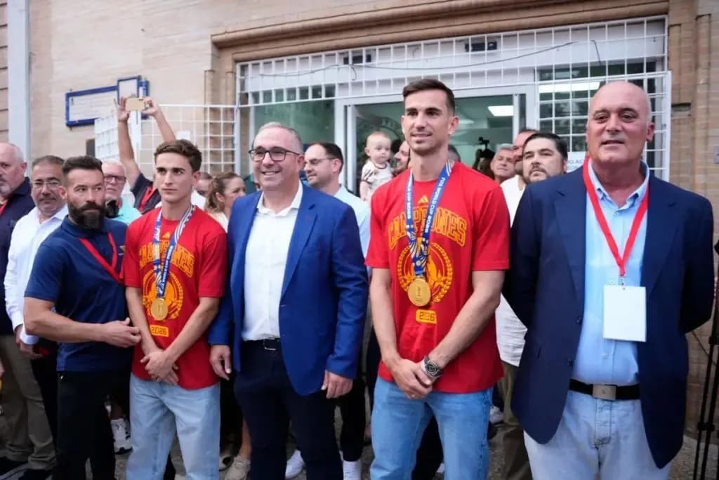 پاداش جذاب قهرمانان اسپانیا؛ از ورزشگاه اختصاصی تا هدیه گوجه فرنگی!