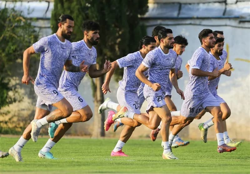 حریف تدارکاتی استقلال مشخص شد؛ چشمی و آسانی هنوز تمرین نکردهاند!