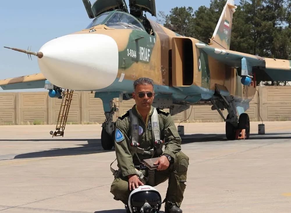 بازگشت پیکر شهید خلبان سوخو ۲۴ به وطن + تصاویر اختصاصی