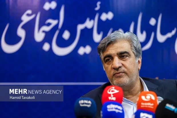 سالاری: بیش از نیمی از بازنشستگیهای ۱۴۰۴، زودتر از موعد رقم خورد!