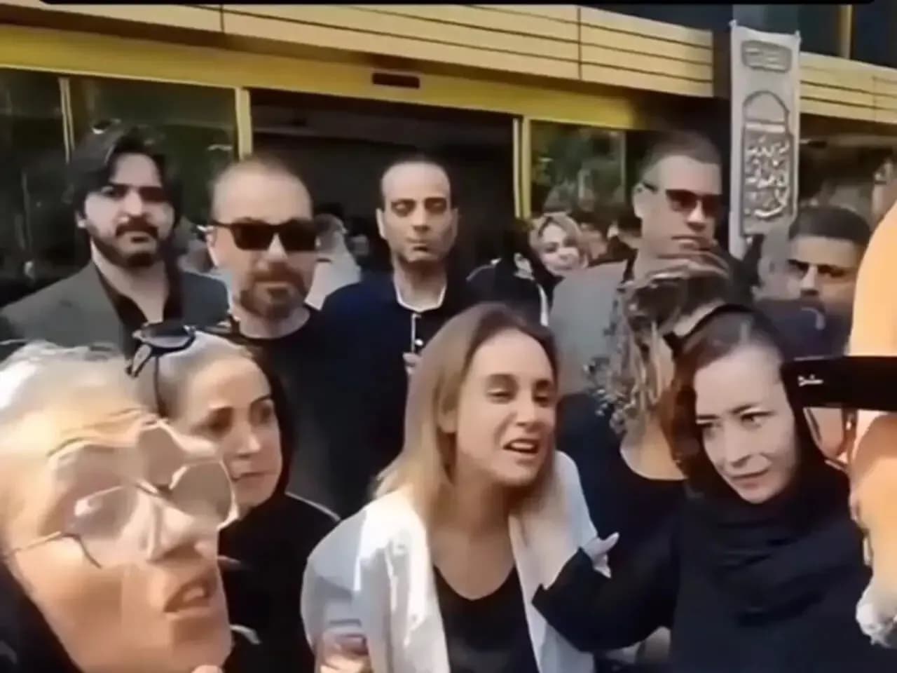 جزئیات جدید از شایعه امین حیایی و خانواده اکبر عبدی