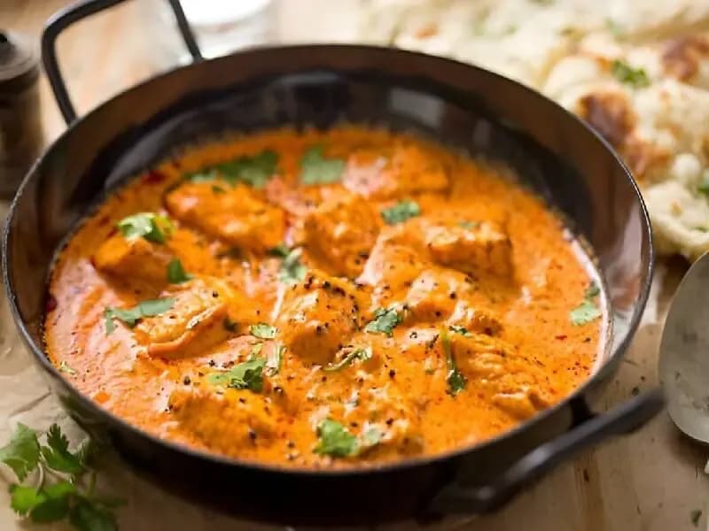 طرز تهیه باتر چیکن هندی؛ مرغ خوش طعم با ترکیب کره و خامه
