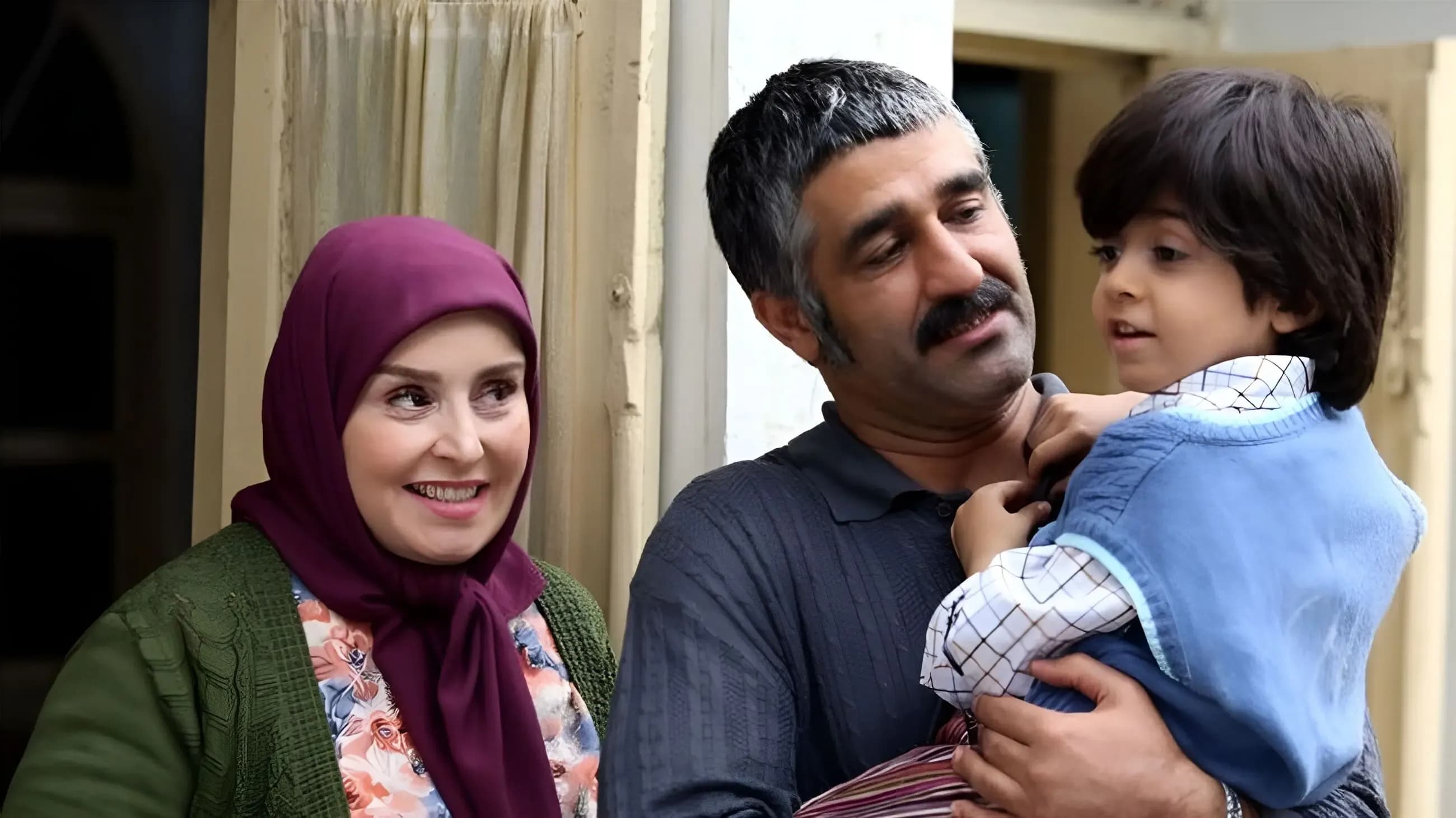 عکس های دیدنی از جشن تولد 54 سالگی ژاله صامتی با حضور دخترانش