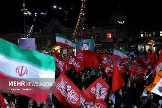 جشن باشکوه شب ولادت پیامبر در ایستگاه ۱۸۱ اسفراین