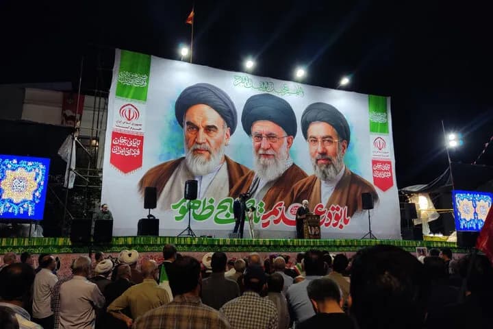 شادی میلاد پیامبر در خیابانهای مازندران؛ جشن وحدت و همدلی