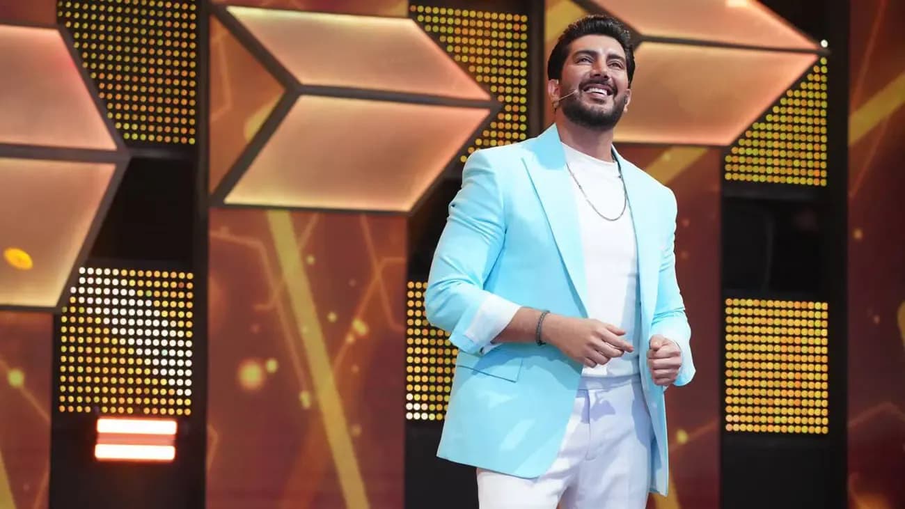 فرزاد فرزین مجری برنامه صحنه شد + جزئیات و عکس